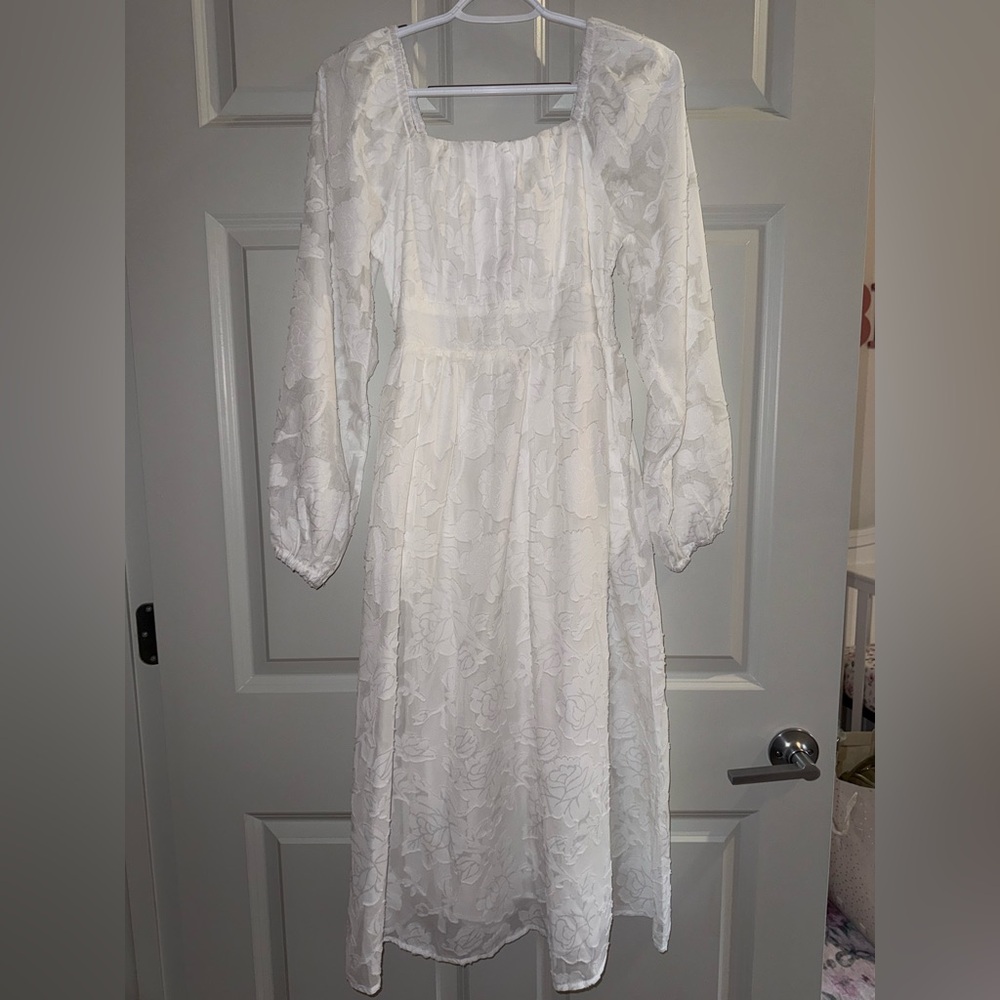 Elegant White Floral Dress